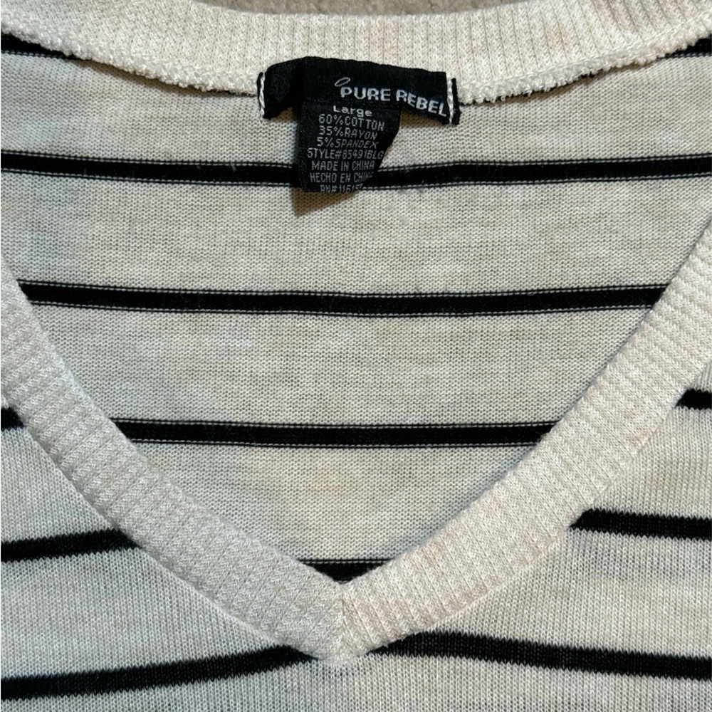 Pure Rebel Ruched Sweater - Picture 4 of 4